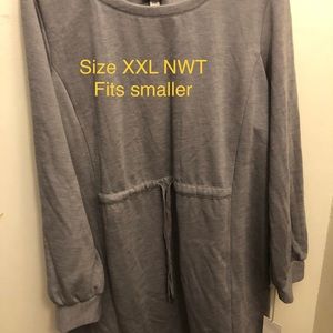 Long sleeve shirt, ties in the front!